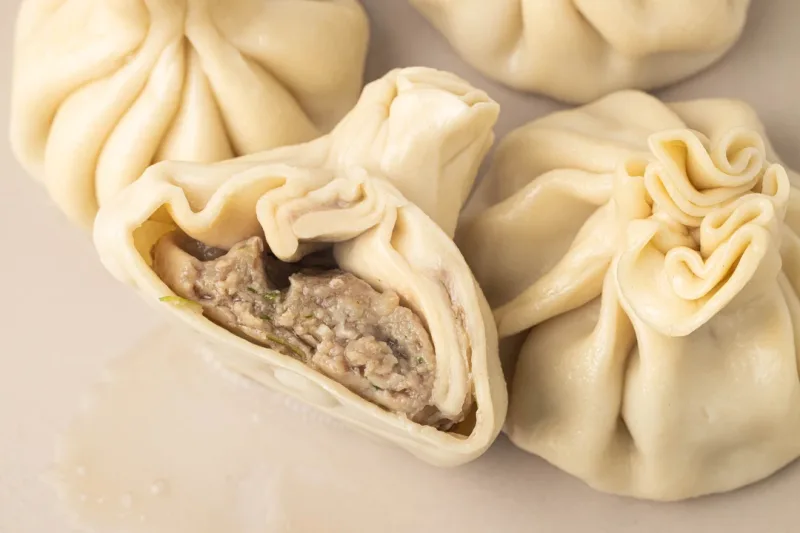 חנקלי עם בשר בקר